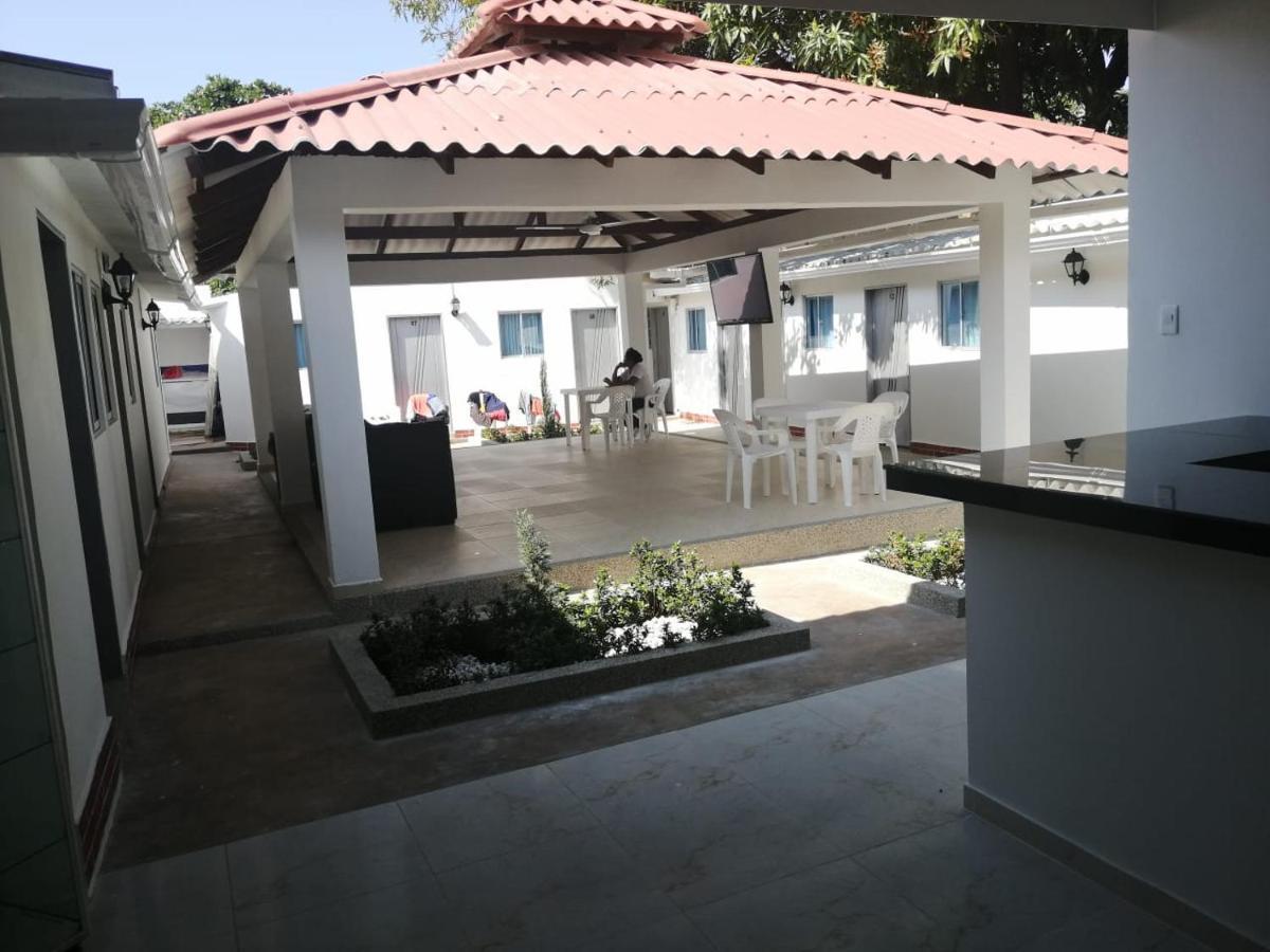 Hotel San Juan Plaza San Juan del Cesar エクステリア 写真